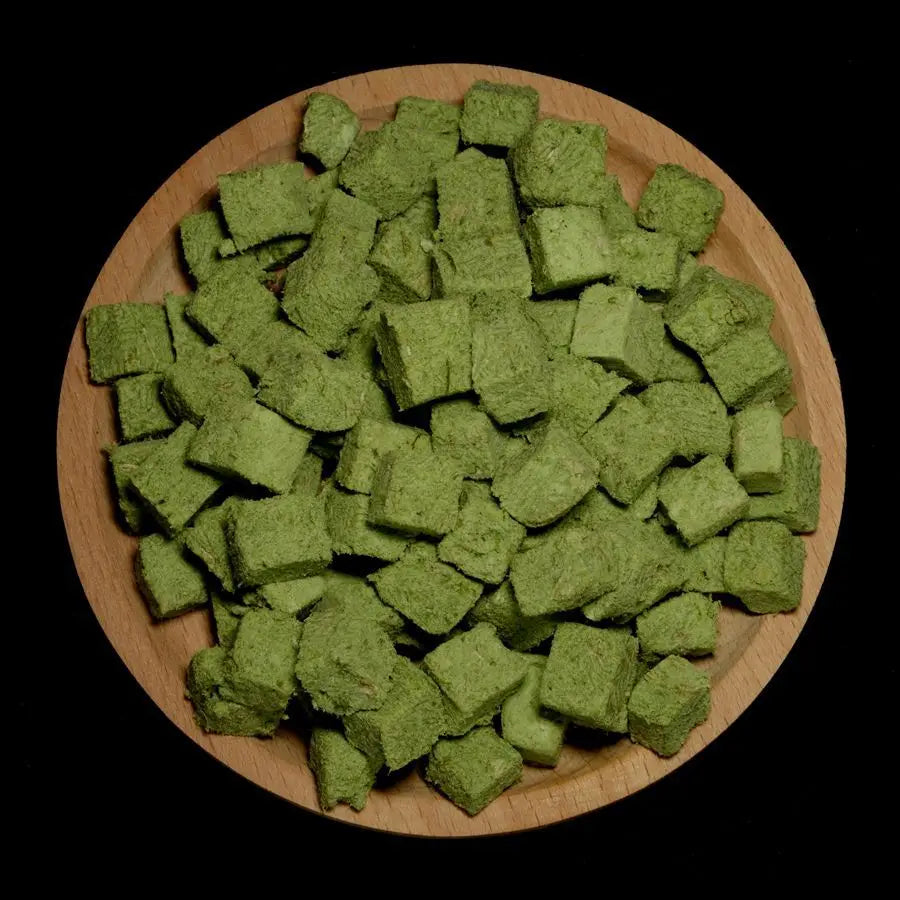 Freeze-Dried Spinach Beef Bits Cat Treats Dog Training Snacks Pet Food Cats Dogs